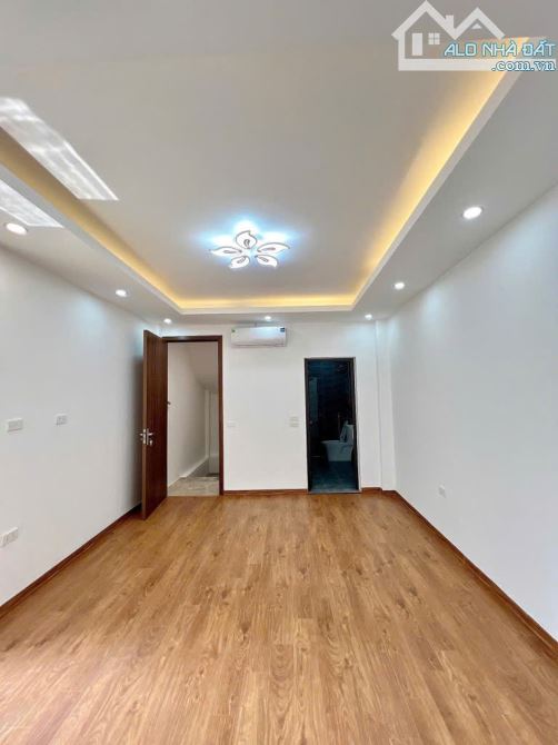 KHÂM THIÊN - 40M - 5 tầng – chỉ 7,65 tỷ - 2