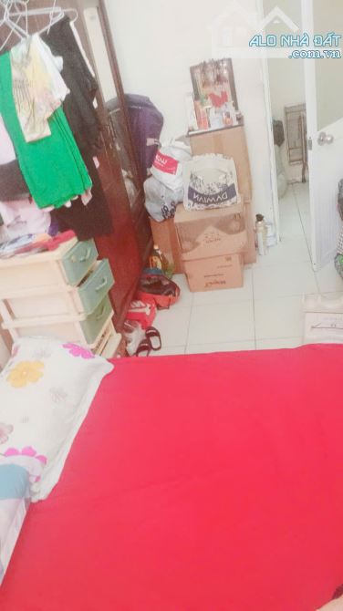 Bán nhà mặt tiền Lý Nam Đế, q11, 3 tầng, đang cho thuê 20 triệu/tháng, giá 13.5 tỷ - 2