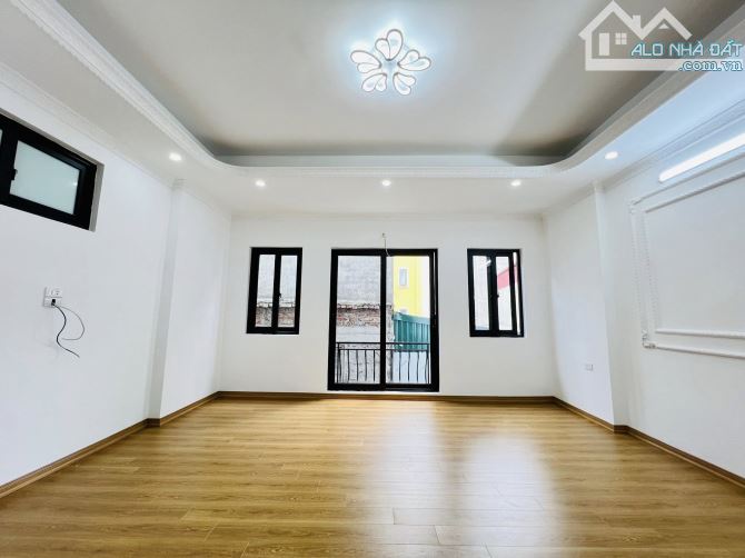 7.X TỶ - NHÀ ĐẸP CỔ NHUẾ, NGÕ RỘNG THÔNG KĐT RESCO, 2 MẶT THOÁNG,40M2 6 TẦNG THANG MÁY - 2