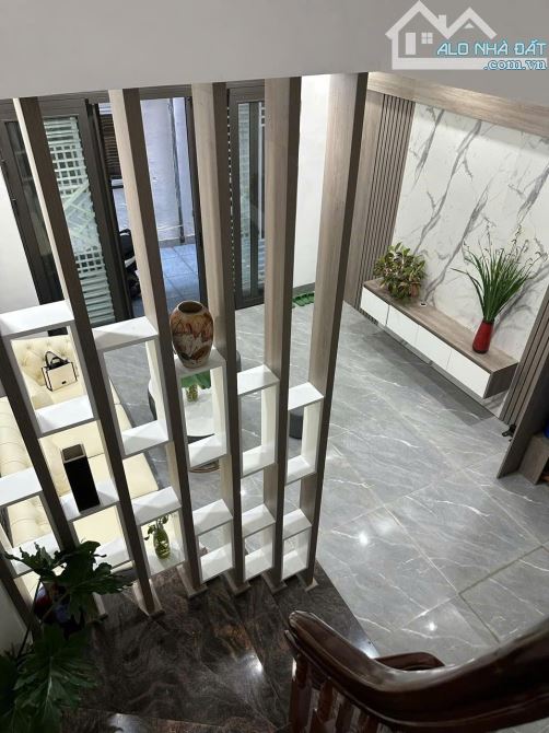 MẶT PHỐ VỊ TRÍ ĐẮC ĐỊA -PHÂN LÔ TRUNG YÊN CẦU GIẤY - VỈA HÈ RỘNG KINH DOANH ĐỈNH- KHU VỰC - 2