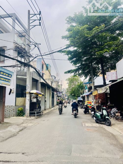 Bán nhà CHDV gần Emart 2 Gò Vấp, 7 phòng ngủ,  hẻm xe hơi đậu cửa, dòng tiền 30 triệu/thán - 2
