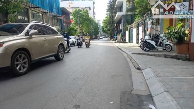 Bán nhà mặt phố Tô Ngọc Vân, tòa Apartment 10 tầng thang máy, 155m2, mt 12.5m, 120 tỷ, KD - 2