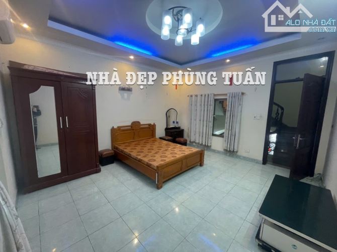 P Tuấn. Hot_ nhà 4 tầng Mặt Đường quận Ngô Quyền  _ 93m² _ Vị trí đẹp - 2