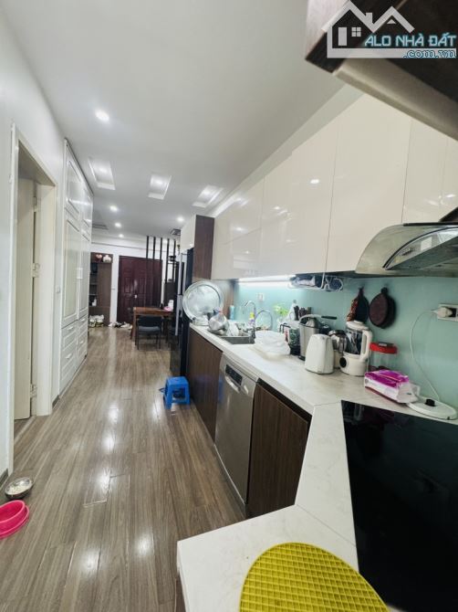 💥Bán Chung Cư Nguyễn Lương Bằng, Gần Ngã Tư Sở, 100m2, 3 PN, Tặng Full Nội Thất, Giá 8.1 - 2