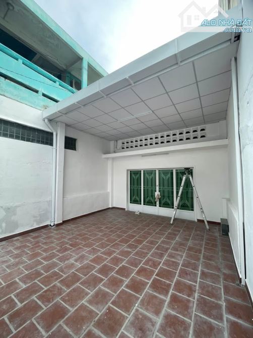CHO THUÊ NHÀ MT KINH DOANH BÌNH LONG 5X32M, 2 PHÒNG NGỦ - 2