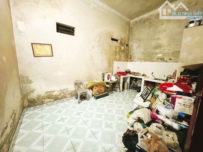 Bán đất tặng nhà 3 tầng Minh Khai  Hai Bà Trưng, sát MP, ô tô tránh, 105m², MT 6.5m - 2