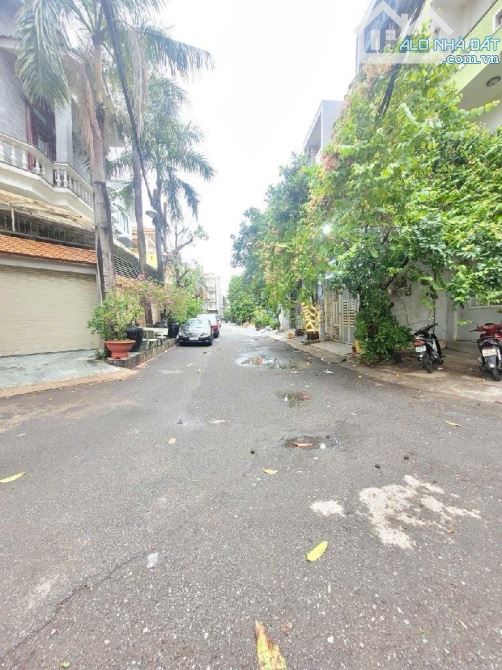 Siêu hiếm ngang 20m Bán gấp nhà C4 90m2 Lô góc 2 mặt tiền - khu vip Bình Lợi chỉ 127tr/m2 - 2