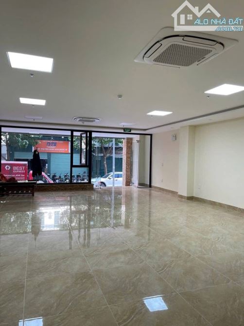 Bán Toà Văn Phòng 8 Tầng Mặt Phố Đức Diễn Bắc Từ Liêm DT 152M MT 8M KD 150Tr/Tháng. - 2