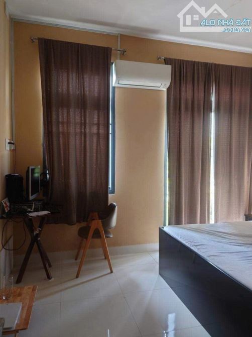 Giá chỉ 7.8 tỷ. Bán nhà 1T3L mặt tiền KD bên hông bệnh viện Đồng Nai. P.Tam Hoà - 2