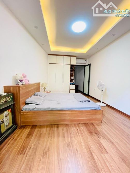 Bán nhà mặt ngõ Minh Khai - Hai Bà Trưng - 42m2 x 5 tầng - MT 4,1m- Nhà đẹp ở luôn - 2