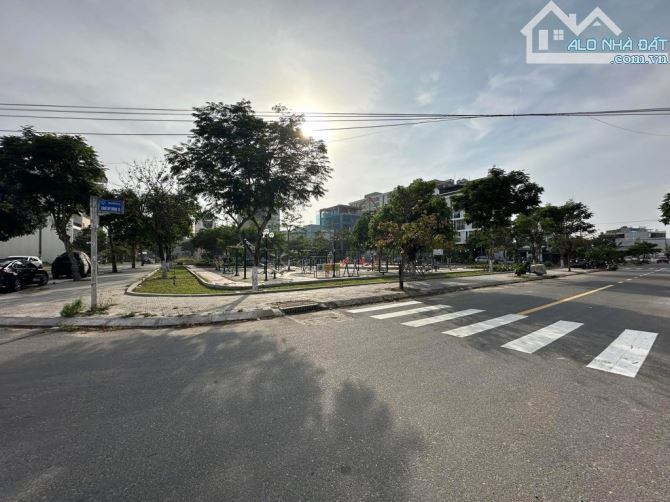 LÔ GÓC 2 MẶT TIỀN - VIEW CÔNG VIÊN - GẦN CCCC THE SANG - 2