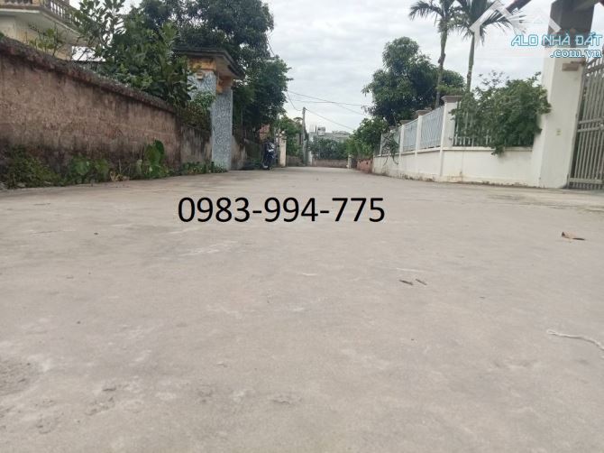BÁN ĐẤT GIA BÌNH. BẮC NINH . 100M2 * MT 4,5M * 1,65 TỶ. ĐƯỜNG Ô TÔ, FULL THỔ CƯ. - 2
