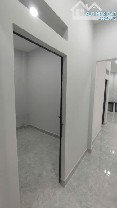 Nhà cấp 4 1/ đường TRUNG MỸ TÂY 2A, phường TMT Q12, dt 75,5m2 (5,2mx15m) Hẻm Ôtô. 4,8Tỷ - 2