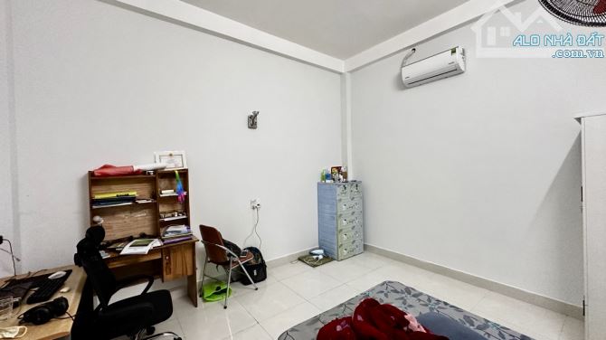 💥NHÀ 3 TẦNG KIÊN CỐ – FULL NỘI THẤT – KHU NAM VIỆT Á – GẦN BÙI TÁ HÁN – NHỈNH 6TỶ - 3
