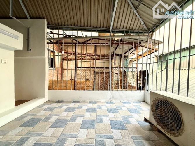Văn Chương - Tôn Đức Thắng ~40 m 3 tầng 4 ngủ ... giá chỉ 6.65 tỷ.  NHÀ ĐẸP GẦN HỒ - 3