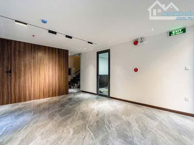BÁN NHÀ, MẶT TIỀN ĐƯỜNG PHAN ĐĂNG LƯU QUẬN BÌNH THẠNH. 3 LẦU- Dt 6m x 17m. Giá rẻ: 26 tỷ - 3