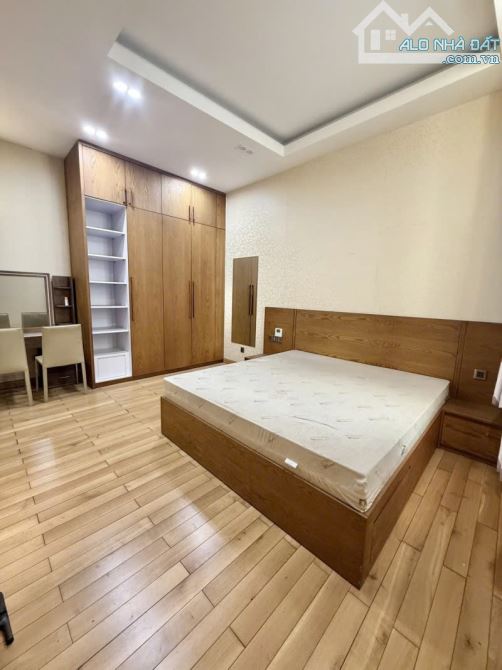 Bán nhà mt Âu Dương Lân Q8 - (4.4x22) nở hậu 4m - Có dòng tiền - Phù hợp đa ngành - 3