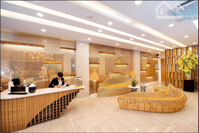 Bán k.sạn 3 sao- 67 phòng- mt thủ khoa huân- dt: 9x22- 1 hầm, 11 lầu- bán: 450 tỷ - 3