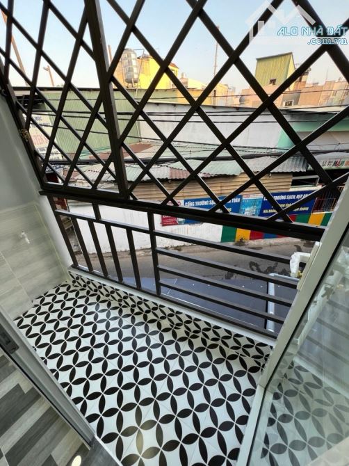 Bán nhà mặt tiền Đường số 8, Bình Tân gần Aeon Tân Phú, 20m2 - 3x7 - 2 tầng, chỉ hơn 2 tỷ. - 3