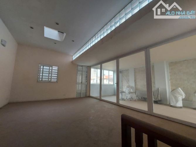 Âu Cơ BÁN ĐẤT TẶNG NHÀ 4 TẦNG - NGÕ NÔNG Ô TÔ GẦN - GIÁ ĐẦU TƯ - 3