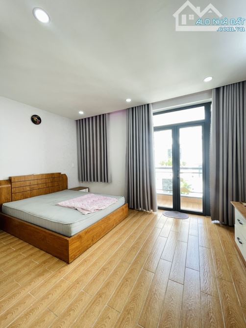 NGUYỄN VĂN QUÁ Q12 ,DT 5×11 ,4 TẦNG ,KHU PHÂN LÔ ĐỒNG BỘ ,XE HƠI NGỦ NHÀ ,NHỈNH 6 TỶ - 3