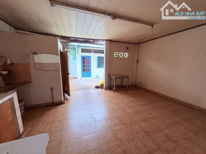 Bán nhà nát Trung tân Tân Bình diện tích to 175m2 giá rẻ nhất thị trường - 3