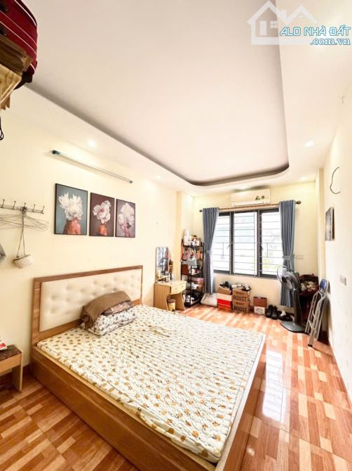 Bán nhà Ngọc Hồi lô góc 45m 4 t ngõ nông ngay TT Thanh Trì tiện ích sẵn  5.75 tỷ - 3