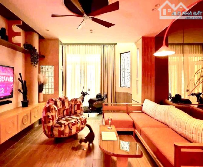 Bán nhà Thành Thái, Quận 10, xe hơi đỗ cạnh nhà, 5 Tầng, thang máy, 42m2, 11.95 Tỷ - 3