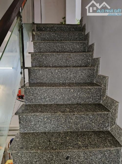 HẺM XE HƠI - NHÀ ĐẸP – Ở NGAY– CÓ PHÒNG NGỦ TẦNG TRỆT – 60M2- 2 TẦNG - 3