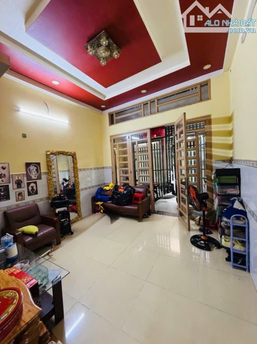 BÁN NHÀ XE HƠI 1/ ĐƯỜNG TRƯƠNG PHƯỚC PHAN ( 35m2 . 2 tầng ) Giá 4.1 Tỷ thương lượng - 3