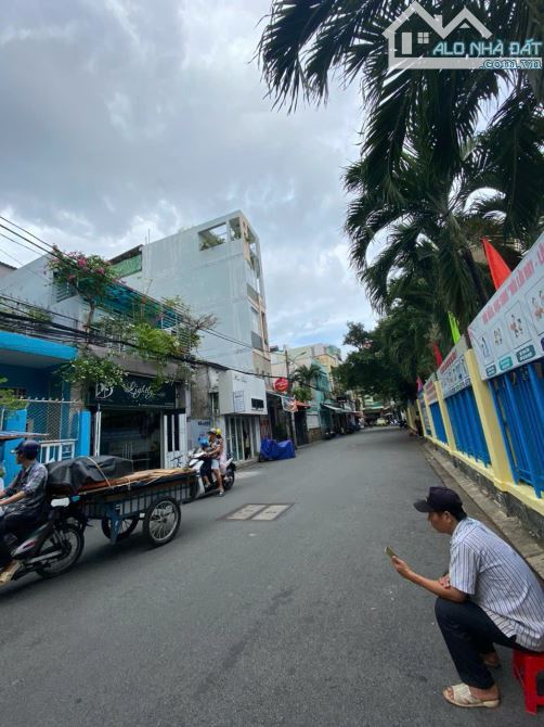 "Cơ Hội Vàng: Nhà Mặt Tiền 2 Tầng Đường Đặng Văn Ngữ, Phú Nhuận - Giá Chỉ 17 Tỷ!" - 3