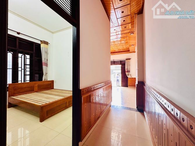 nhà 3 tầng mặt đường Đào Tấn ( khu Trung Cao ) , ngay chợ phan chu trinh  - Tân Lợi 6x17m - 5