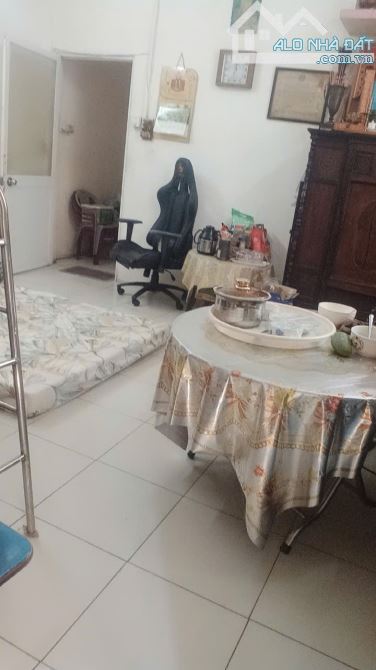 Bán nhà mặt tiền Lý Nam Đế, q11, 3 tầng, đang cho thuê 20 triệu/tháng, giá 13.5 tỷ - 4