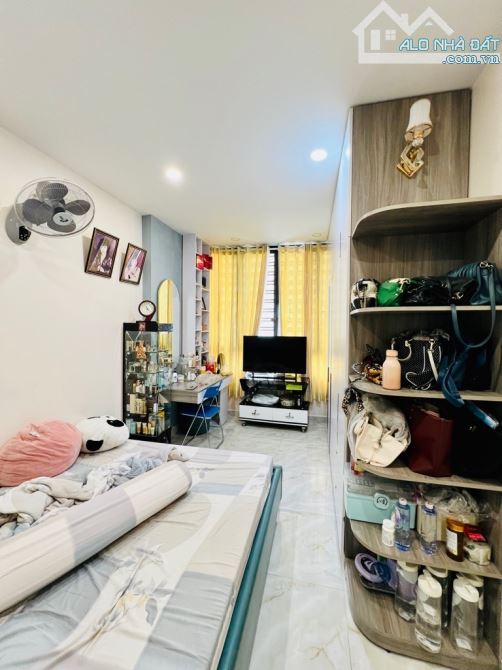 Nhà đẹp hẻm rộng, đường Võ Văn Kiệt, Quận 1👉5 tầng 6pn. 42M2👉 chỉ 8,5 tỷ. - 4