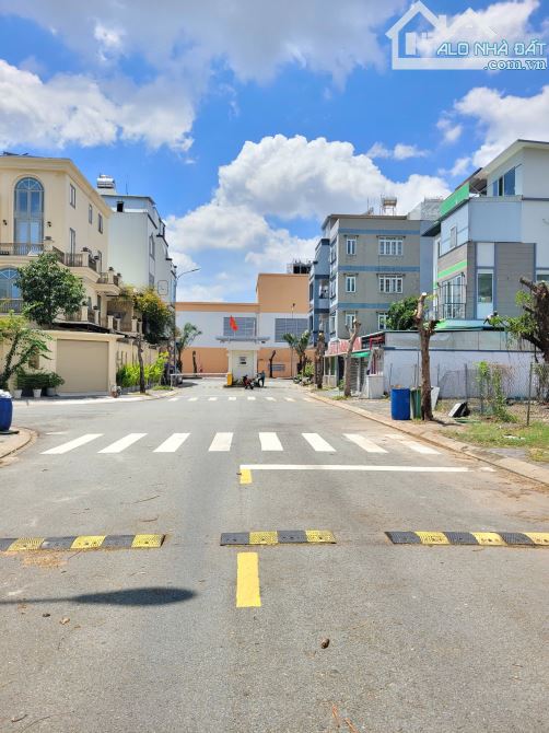8ty2 TL đất biệt thự 200m2 KDC The Seasons p.Lái Thiêu Tp.Thuận An - 4