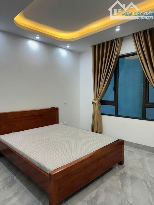 B.Á.N NHÀ ĐAN PHƯỢNG , Ô TÔ ĐỖ CỬA, GẦN VIN  , LÔ GÓC  THOÁNG, Ở RẤT SƯỚNG 46M2, 7 TỶ 4 - 4