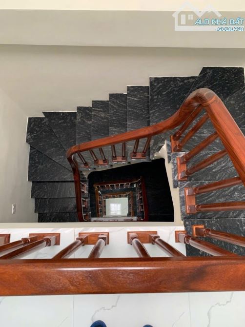 🔥bán nhà 40m2 thôn Nhuệ - Đường thông ô tô đỗ cửa Cách 1 nhà ra hồ gần QL32 chỉ 5,2 tỷ - 4