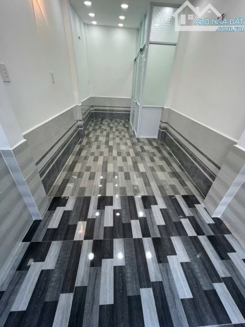 Bán nhà mặt tiền Đường số 8, Bình Tân gần Aeon Tân Phú, 20m2 - 3x7 - 2 tầng, chỉ hơn 2 tỷ. - 4