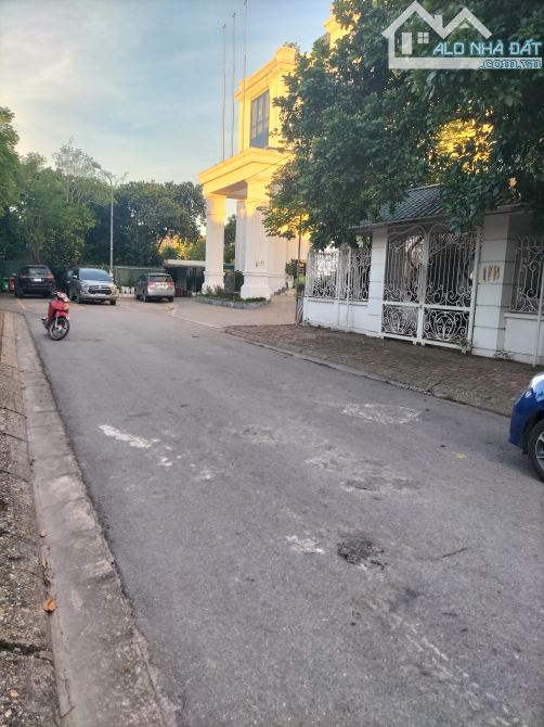 ♻️ Bán đất, tặng nhà 3 tầng, vỉa hè, ô tô tránh, kinh doanh đỉnh. - 4