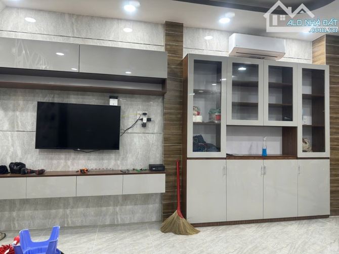 PHAN HUY ÍCH GÒ VẤP ,4 ×20 ,2 TẦNG ,XE HƠI TỚI NHÀ THÔNG ,GẦN SÂN BAY EMART ,NHỈNH 7 TỶ - 4