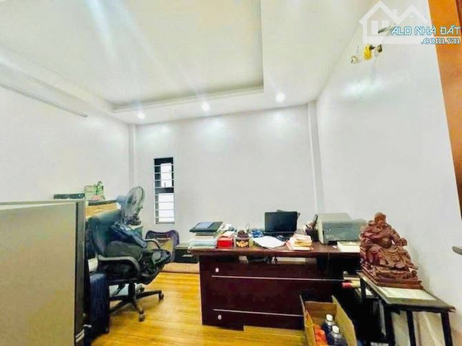 Cần bán nhà phố Yên Hoà 33m2 5 tầng 4 m mặt tiền 7,2 tỷ - 4