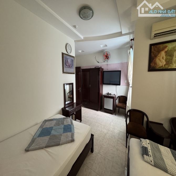 KHÁCH SẠN GÓC 2 MT TÂN PHÚ - 7 TẦNG - SÀN 853M2 - THU 200TR/TH - 26 PHÒNG - GIÁ 26.X TỶ - 4