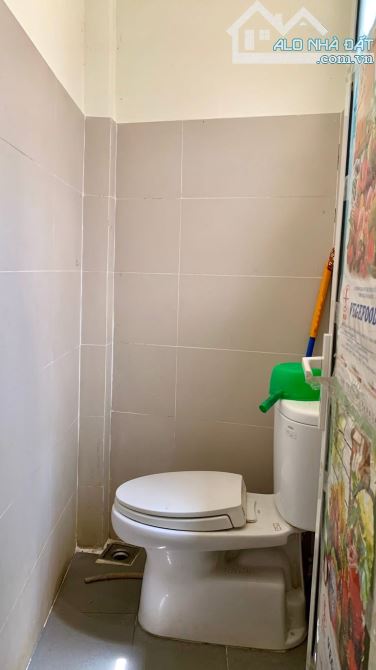 Bán Nhà Nở Hậu Cực Đẹp, 1 trệt 1 lầu, Giếng Trời, gần cầu Chữ Y - Nguyễn Thị Tần Quận 8 - 4
