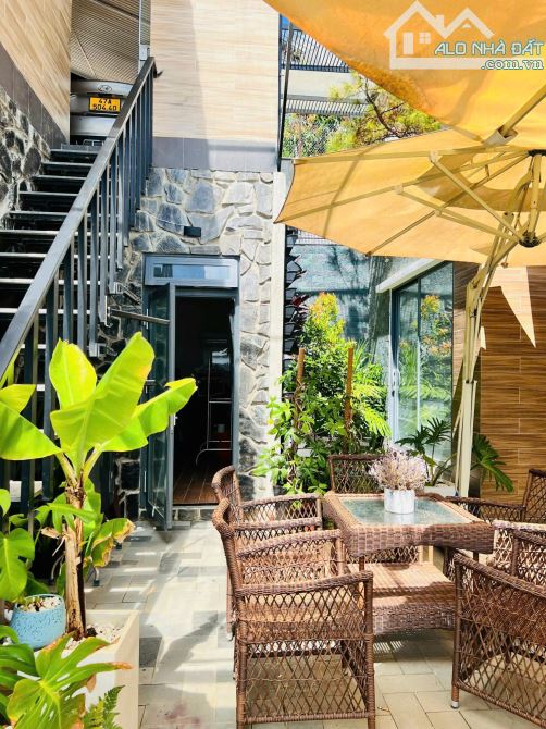 VỊ TRÍ ĐẮC ĐỊA GẦN TRUNG TÂM , VILLA CÒN MỚI ĐẸP XUNG QUANH ĐẦY ĐỦ TIỆN ÍCH. - 4