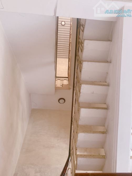 Gấp bán nhà gần Mt Võ Văn Ngân, Thủ Đức, giá 22.5 tỷ, 3 tầng, dt 145m2. - 5