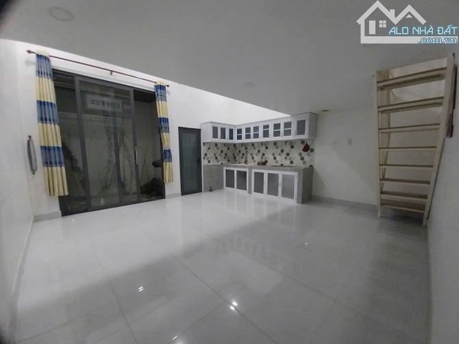 🏡  BÁN NHÀ 5x26 MẶT TIỀN ĐHT 11 P.ĐHT Q12 - SỔ RIÊNG KHU KINH DOANH TỐT - GIÁ HƠN 80TR/M2 - 5