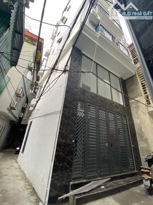 Bán nhà chdv, dòng tiền 70 triệu/tháng, 7 tầng thang máy, lô góc, TT Hoàng Mai, oto 60m - 5