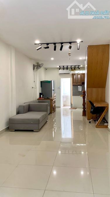 Bán Nhà Nở Hậu Cực Đẹp, 1 trệt 1 lầu, Giếng Trời, gần cầu Chữ Y - Nguyễn Thị Tần Quận 8 - 5