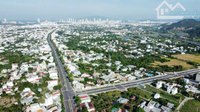 BÁN LÔ GÓC MẶT TIỀN ĐƯỜNG D30 RỘNG 30M, PHƯỜNG TÂY NHA TRANG - 2