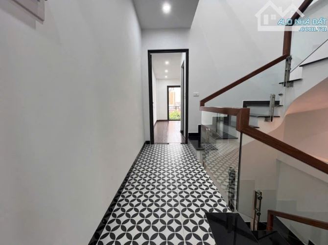 SIÊU PHẨM ĐƯỜNG QUYẾT THẮNG(YÊN NGHĨA)HÀ ĐÔNG,P.LÔ Ô TÔ VÀO NHÀ KD,52MX5T,GIÁ 8,9 TỶ - 6